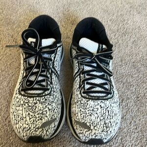 Brooks adrenaline shoes